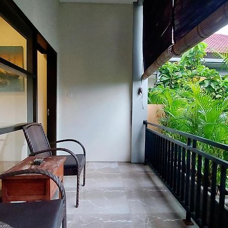 The New Moon Seminyak Otel Dış mekan fotoğraf