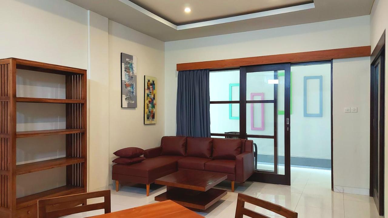 The New Moon Seminyak Otel Dış mekan fotoğraf