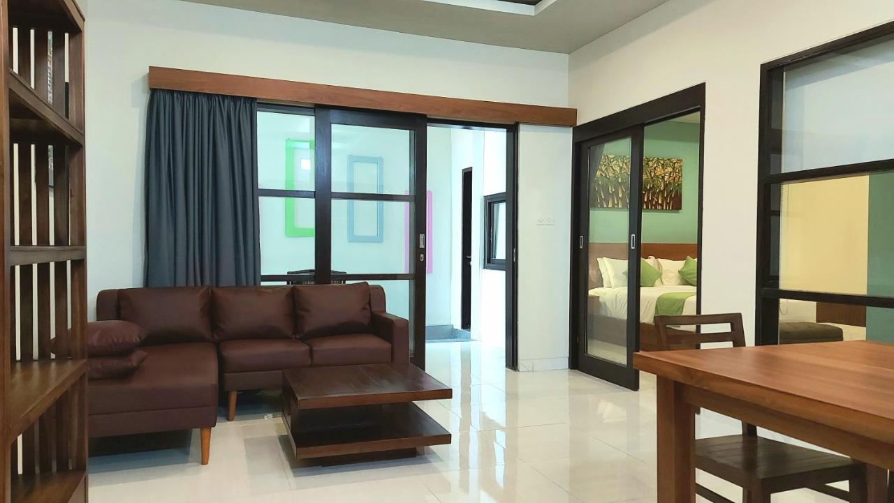 The New Moon Seminyak Otel Dış mekan fotoğraf
