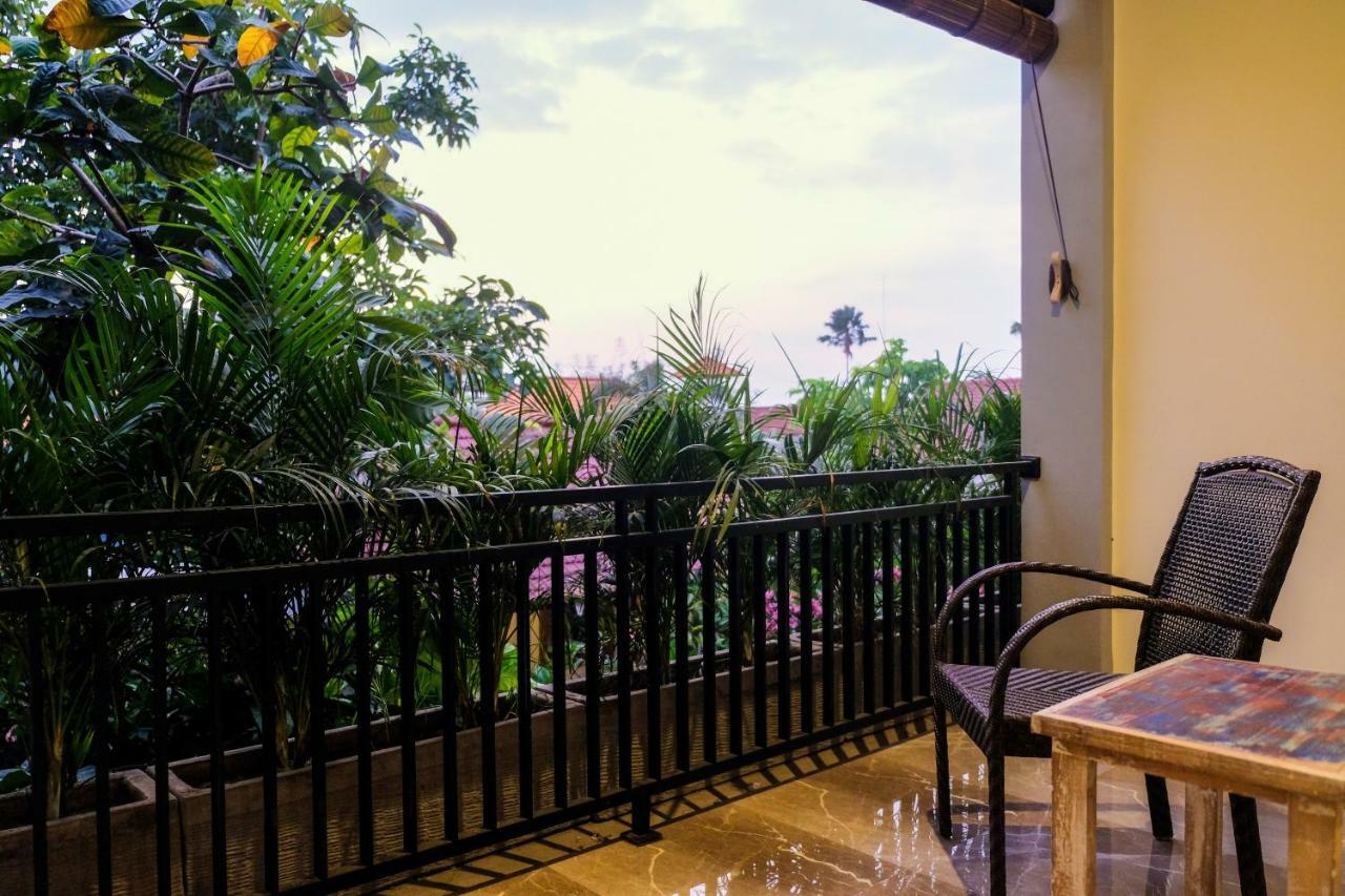 The New Moon Seminyak Otel Dış mekan fotoğraf